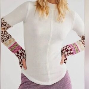 NWOT WE THE FREE WOMEN'S THERMAL CUFF TEE- X-SMALL